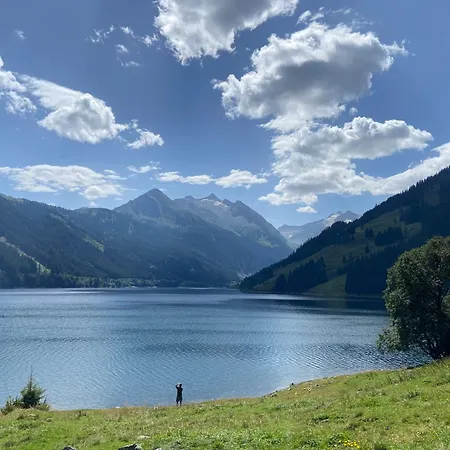 Simone * كونيغشليتن