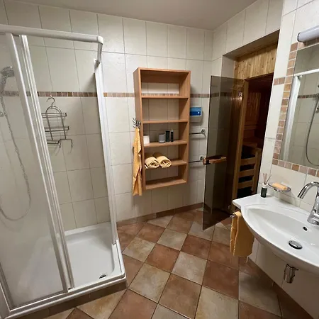 Simone * كونيغشليتن